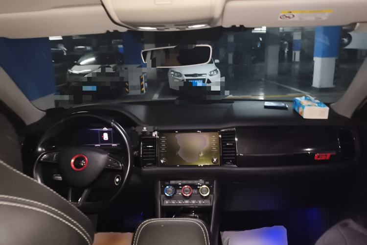 Used Skoda Kodiaq GT 2019 TSI330 Two-Wheel-Drive Luxury Edition China V Standard Center Console