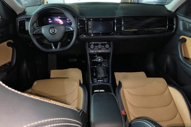 Used Skoda Kodiaq GT 2019 TSI330 Two-Wheel-Drive Luxury Edition China VI Standard Center Console
