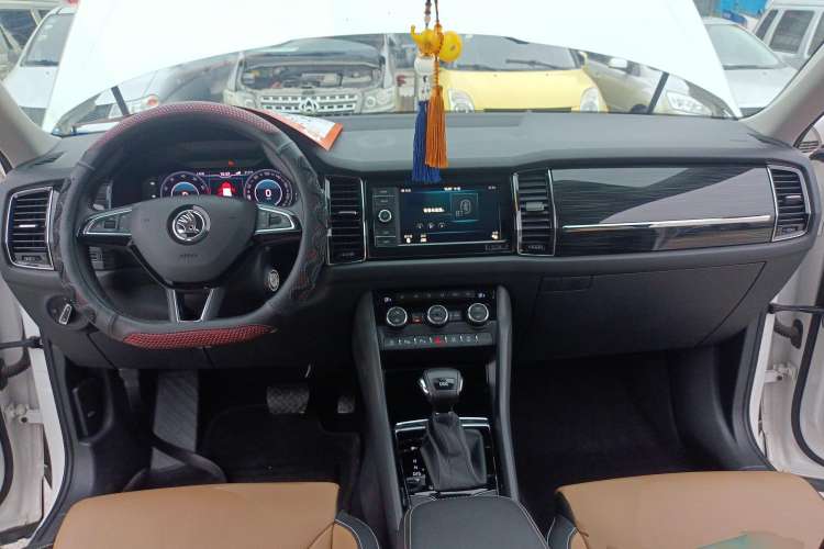 Used Skoda Kodiaq GT 2019 TSI330 Two-Wheel-Drive Luxury Edition China VI Standard Center Console