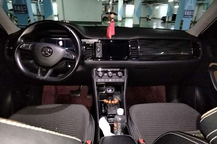Used Skoda Kodiaq GT 2019 TSI330 Two-Wheel-Drive Luxury Edition China VI Standard Center Console
