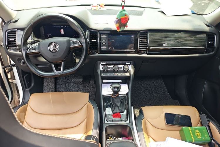 Used Skoda Kodiaq GT 2019 TSI330 Two-Wheel-Drive Luxury Edition China VI Standard Center Console