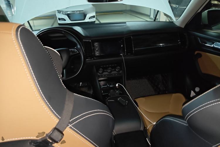 Used Skoda Kodiaq GT 2019 TSI330 Two-Wheel-Drive Luxury Edition China VI Standard Center Console