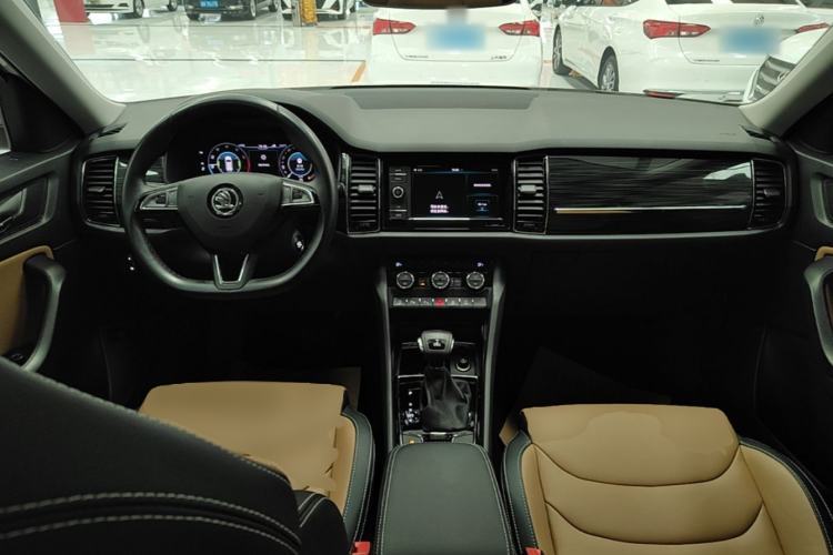 Used Skoda Kodiaq GT 2019 TSI330 Two-Wheel-Drive Luxury Edition China V Standard Center Console