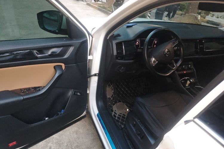 Used Skoda Kodiaq GT 2019 TSI330 Two-Wheel-Drive Luxury Edition China VI Standard Driver Seat