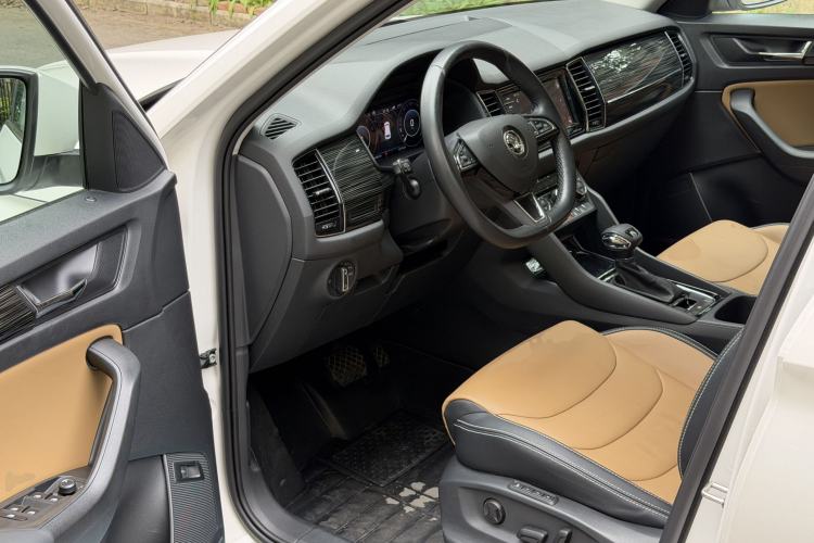 Used Skoda Kodiaq GT 2019 TSI330 Two-Wheel-Drive Luxury Edition China VI Standard Driver Seat