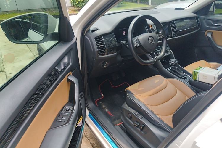 Used Skoda Kodiaq GT 2019 TSI330 Two-Wheel-Drive Luxury Edition China V Standard Driver Seat