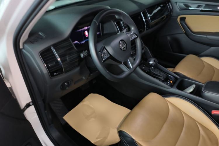 Used Skoda Kodiaq GT 2019 TSI330 Two-Wheel-Drive Luxury Edition China VI Standard Driver Seat