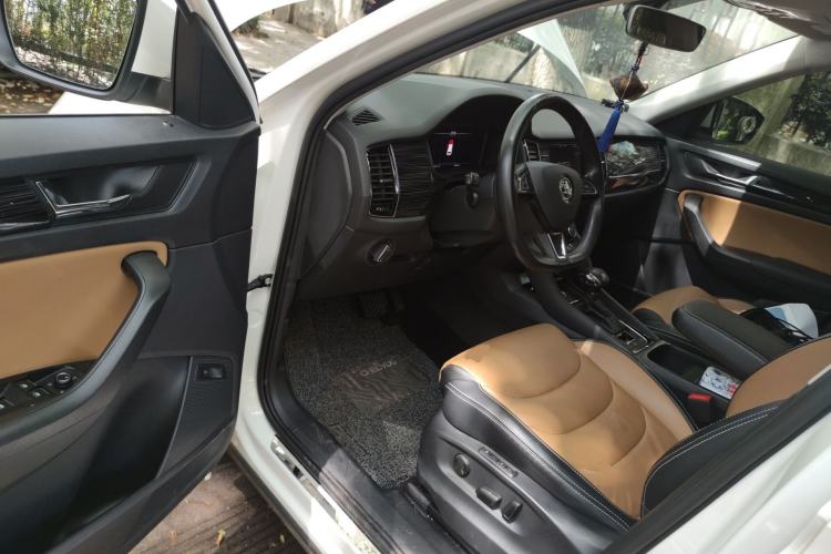 Used Skoda Kodiaq GT 2019 TSI330 Two-Wheel-Drive Luxury Edition China V Standard Driver Seat