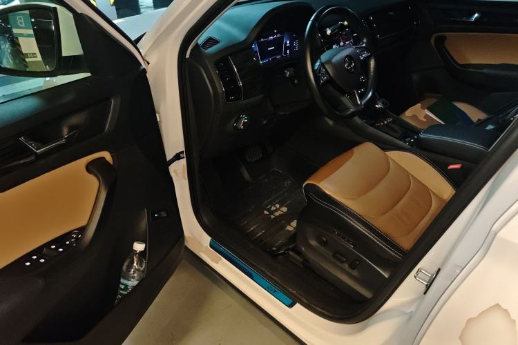 Used Skoda Kodiaq GT 2019 TSI330 Two-Wheel-Drive Luxury Edition China VI Standard Driver Seat