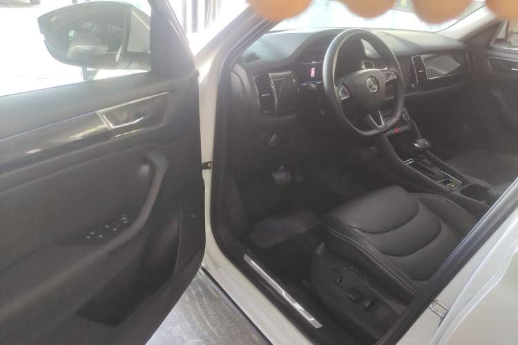 Used Skoda Kodiaq GT 2019 TSI380 4x4 Flagship Model China VI Standard Driver Seat