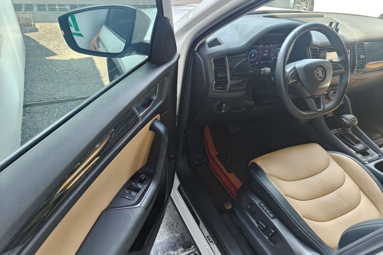 Used Skoda Kodiaq GT 2019 TSI330 Two-Wheel-Drive Luxury Edition China VI Standard Driver Seat