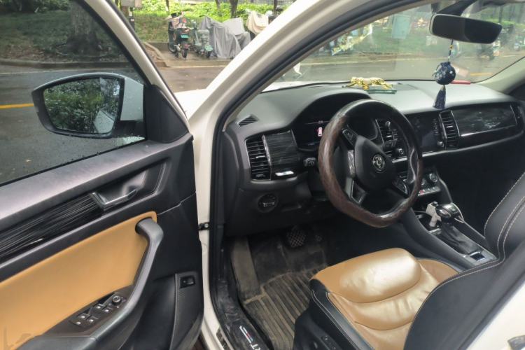 Used Skoda Kodiaq GT 2019 TSI330 Two-Wheel-Drive Luxury Edition China VI Standard Driver Seat