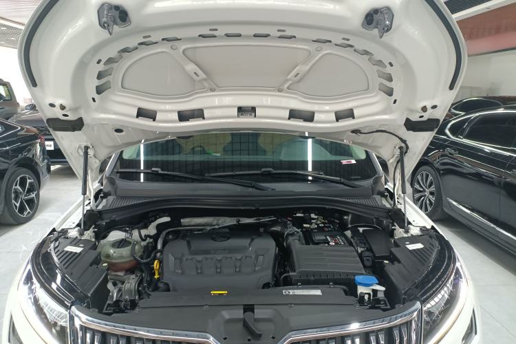 Used Skoda Kodiaq GT 2019 TSI330 Two-Wheel-Drive Luxury Edition China VI Standard Engine Bay