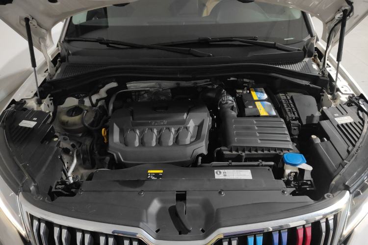Used Skoda Kodiaq GT 2019 TSI330 Two-Wheel-Drive Luxury Edition China VI Standard Engine Bay