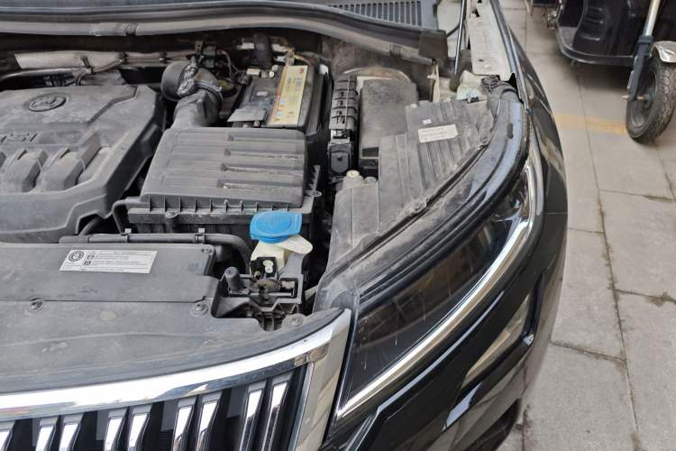Used Skoda Kodiaq GT 2019 TSI330 Two-Wheel-Drive Luxury Edition China VI Standard Engine Bay Left