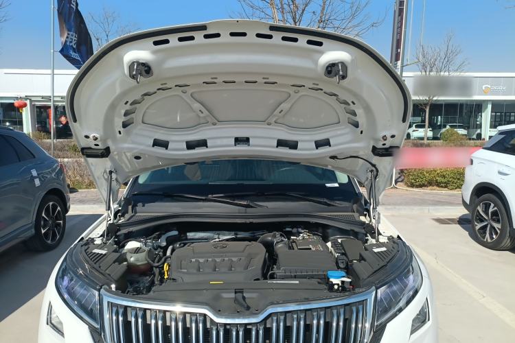 Used Skoda Kodiaq GT 2019 TSI330 Two-Wheel-Drive Luxury Edition China VI Standard Engine Bay