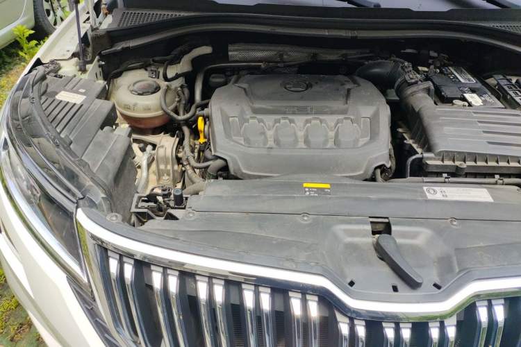 Used Skoda Kodiaq GT 2019 TSI330 Two-Wheel-Drive Luxury Edition China VI Standard Engine Bay Right