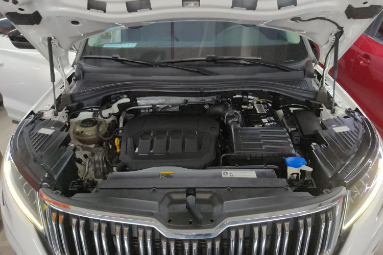 Used Skoda Kodiaq GT 2019 TSI330 Two-Wheel-Drive Luxury Edition China VI Standard Engine Bay