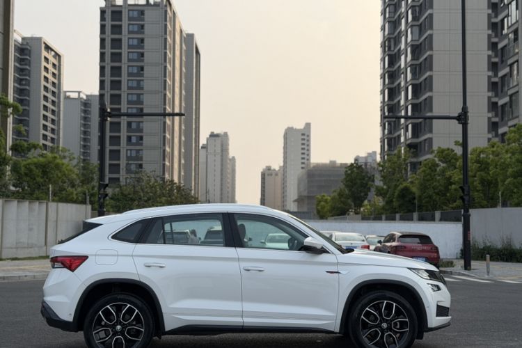 Used Skoda Kodiaq GT 2019 TSI330 Two-Wheel-Drive Luxury Edition China V Standard Exterior 2