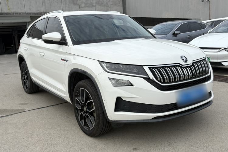 Used Skoda Kodiaq GT 2019 TSI330 Two-Wheel-Drive Luxury Edition China VI Standard Exterior 2