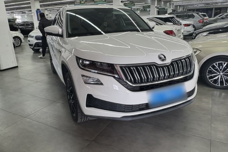 Used Skoda Kodiaq GT 2019 TSI330 Two-Wheel-Drive Luxury Edition China VI Standard Exterior 3