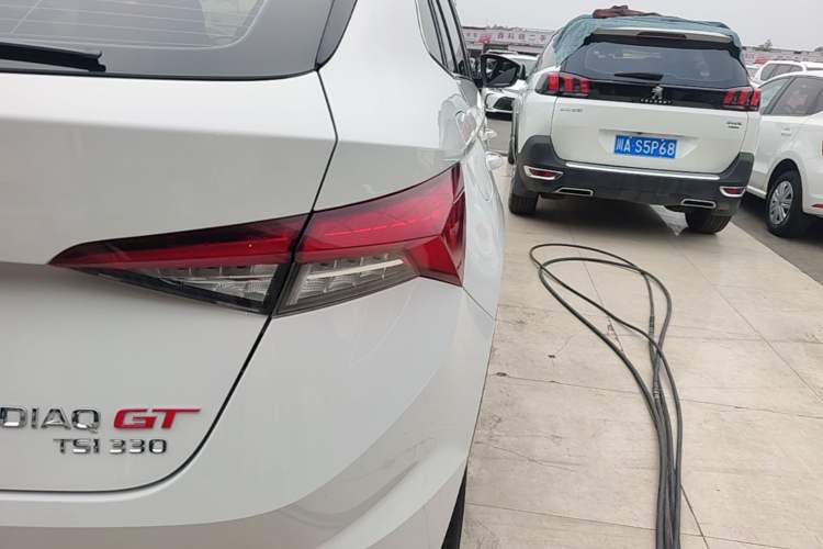 Used Skoda Kodiaq GT 2019 TSI330 Two-Wheel-Drive Luxury Edition China VI Standard Exterior 3