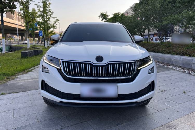 Used Skoda Kodiaq GT 2019 TSI330 Two-Wheel-Drive Luxury Edition China VI Standard Exterior 8