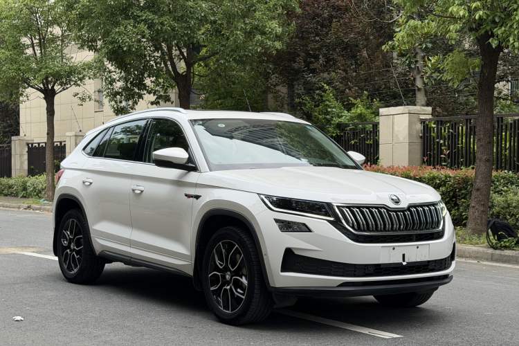 Used Skoda Kodiaq GT 2019 TSI330 Two-Wheel-Drive Luxury Edition China VI Standard Front Right 45 Deg