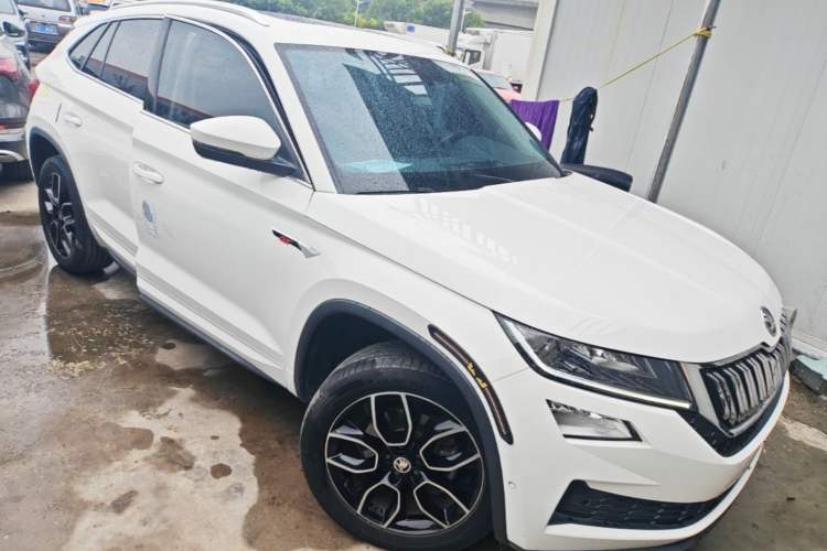 Used Skoda Kodiaq GT 2019 TSI330 Two-Wheel-Drive Luxury Edition China VI Standard Front Right 45 Deg