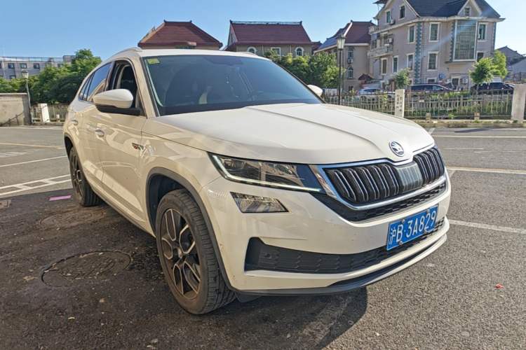 Used Skoda Kodiaq GT 2019 TSI330 Two-Wheel-Drive Luxury Edition China VI Standard Front Right 45 Deg