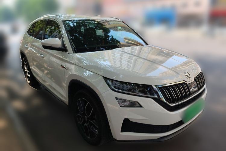 Used Skoda Kodiaq GT 2019 TSI380 4x4 Flagship Model China VI Standard Front Right 45 Deg