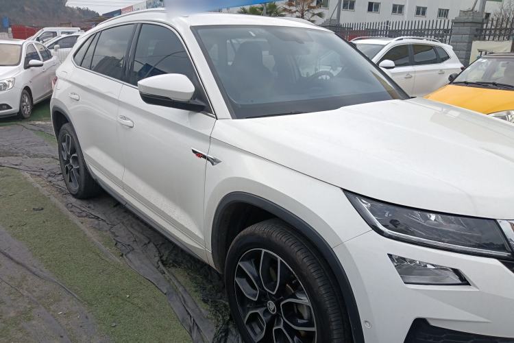 Used Skoda Kodiaq GT 2019 TSI330 Two-Wheel-Drive Luxury Edition China VI Standard Front Right 45 Deg