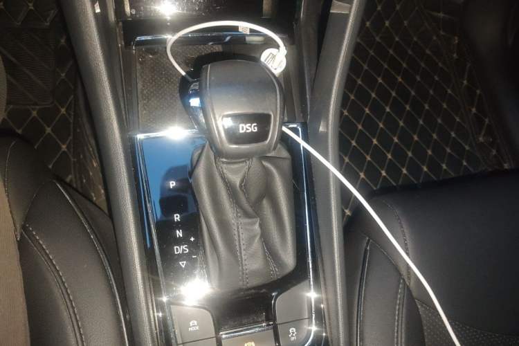 Used Skoda Kodiaq GT 2019 TSI330 Two-Wheel-Drive Luxury Edition China VI Standard Gear Lever