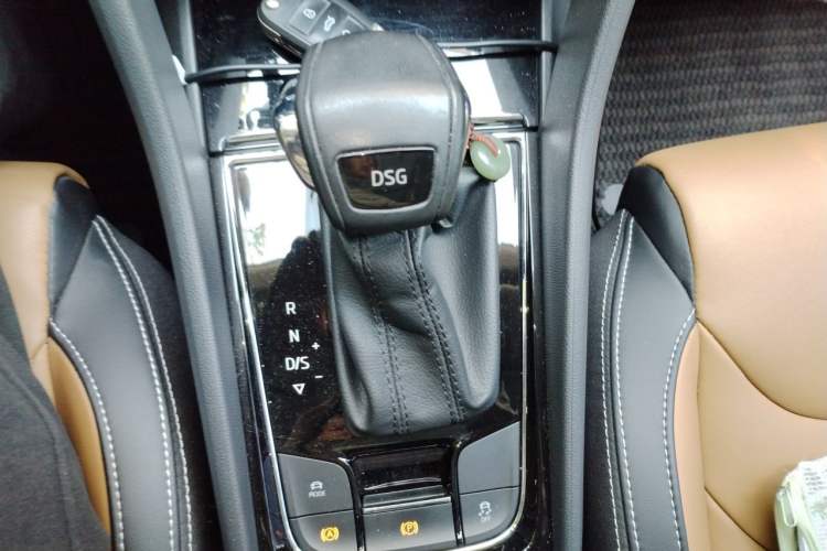 Used Skoda Kodiaq GT 2019 TSI330 Two-Wheel-Drive Luxury Edition China VI Standard Gear Lever
