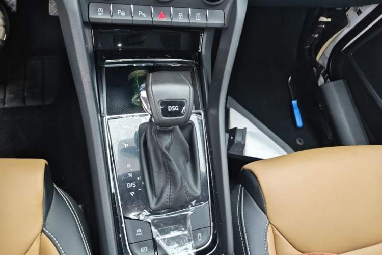 Used Skoda Kodiaq GT 2019 TSI330 Two-Wheel-Drive Luxury Edition China VI Standard Gear Lever