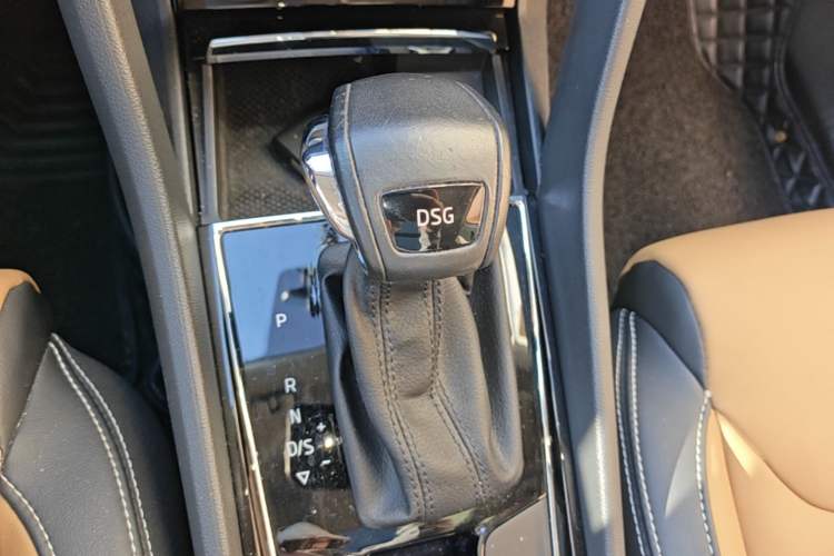 Used Skoda Kodiaq GT 2019 TSI330 Two-Wheel-Drive Luxury Edition China VI Standard Gear Lever