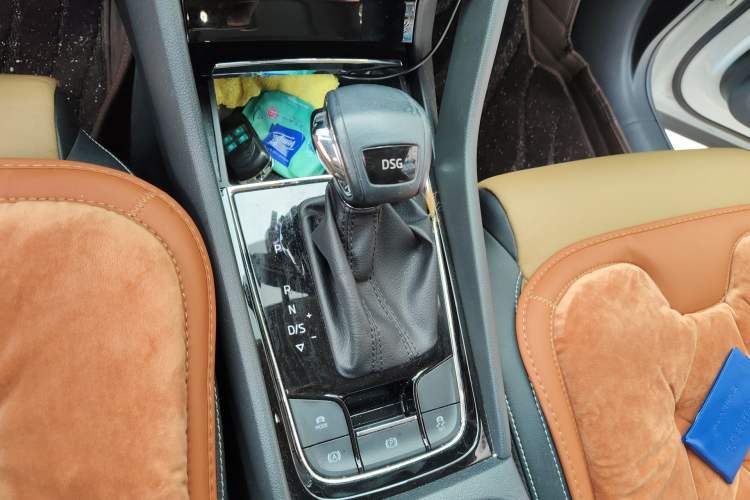 Used Skoda Kodiaq GT 2019 TSI330 Two-Wheel-Drive Luxury Edition China VI Standard Gear Lever