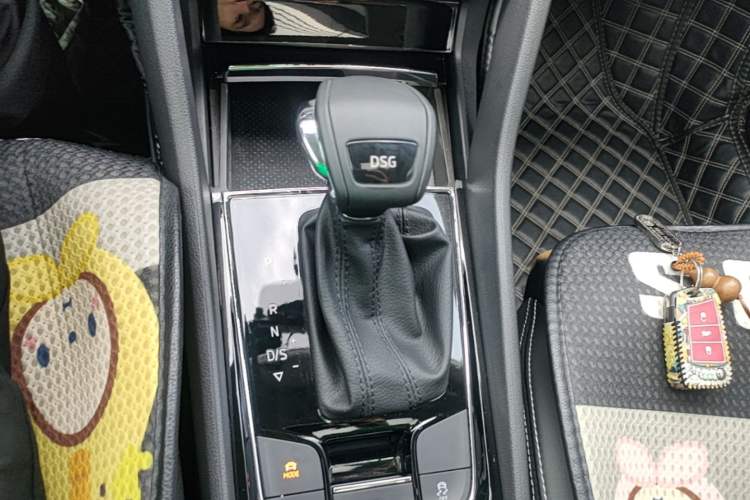 Used Skoda Kodiaq GT 2019 TSI330 Two-Wheel-Drive Luxury Edition China VI Standard Gear Lever
