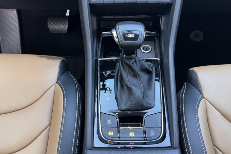 Used Skoda Kodiaq GT 2019 TSI330 Two-Wheel-Drive Luxury Edition China VI Standard Gear Lever