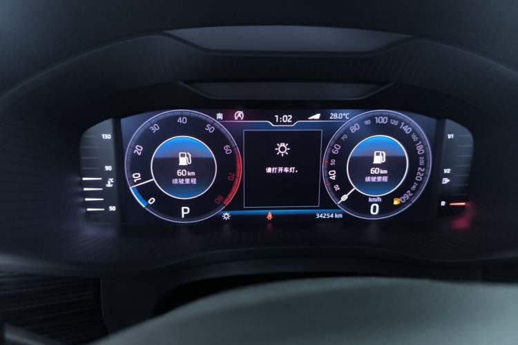 Used Skoda Kodiaq GT 2019 TSI380 4x4 Luxury Edition China VI Standard Instrument Cluster