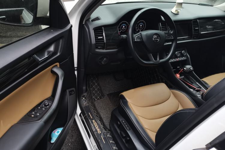 Used Skoda Kodiaq GT 2019 TSI330 Two-Wheel-Drive Luxury Edition China V Standard Interior 3
