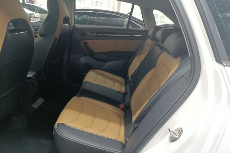 Used Skoda Kodiaq GT 2019 TSI330 Two-Wheel-Drive Luxury Edition China VI Standard Interior 4