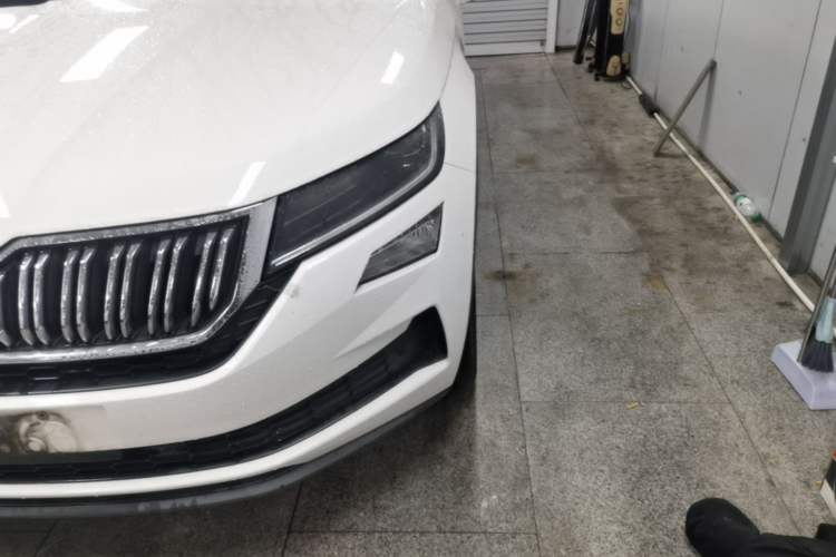 Used Skoda Kodiaq GT 2019 TSI330 Two-Wheel-Drive Luxury Edition China VI Standard Left Front Headlight
