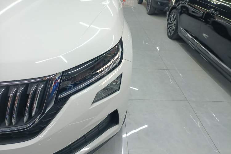 Used Skoda Kodiaq GT 2019 TSI330 Two-Wheel-Drive Luxury Edition China VI Standard Left Front Headlight