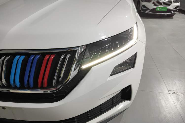 Used Skoda Kodiaq GT 2019 TSI330 Two-Wheel-Drive Luxury Edition China VI Standard Left Front Headlight