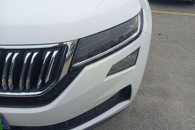 Used Skoda Kodiaq GT 2019 TSI330 Two-Wheel-Drive Luxury Edition China VI Standard Left Front Headlight