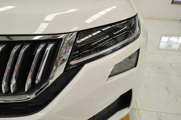 Used Skoda Kodiaq GT 2019 TSI330 Two-Wheel-Drive Luxury Edition China V Standard Left Front Headlight