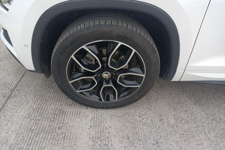 Used Skoda Kodiaq GT 2019 TSI330 Two-Wheel-Drive Luxury Edition China VI Standard Left Front Wheel Hub