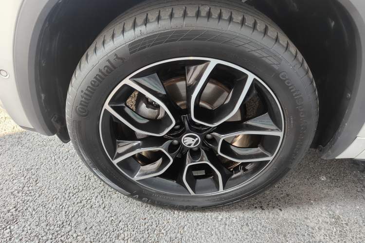 Used Skoda Kodiaq GT 2019 TSI330 Two-Wheel-Drive Luxury Edition China VI Standard Left Front Wheel Hub
