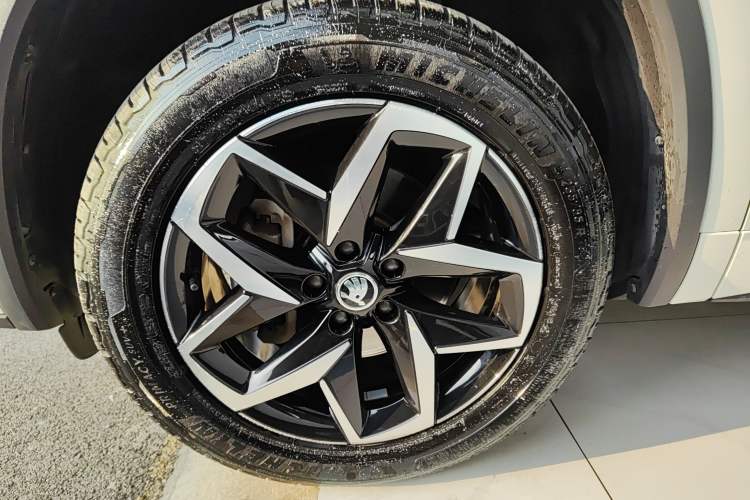 Used Skoda Kodiaq GT 2019 TSI380 4x4 Comfort Edition China V Standard Left Front Wheel Hub